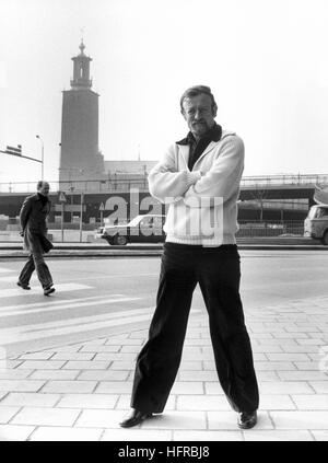 Roger Whittaker keniota cantante britannico song writer con il municipio di Stoccolma sullo sfondo degli anni settanta Foto Stock