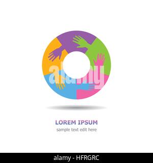 5 Organizzazione della cooperazione uniti icona colorata logo. Cinque partnership tenendo le mani insieme a formare un cerchio per amicizia, lavoro di squadra e di rete b Illustrazione Vettoriale