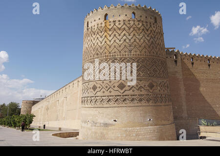 SHIRAZ, IRAN - Ottobre 7, 2016: Fortezza Karim Khan, uno dei siti di Shiraz il 7 ottobre 2016 in Iran, in Asia Foto Stock