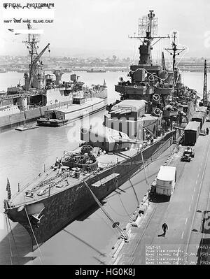 USS Pensacola (CA-24) 1945 Foto Stock