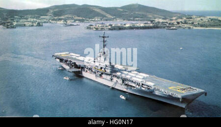 USS Wasp (CV-18) al di ancoraggio 1958 Foto Stock