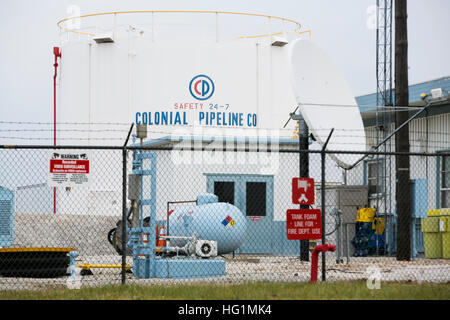 Un logo segno esterno di una Colonial Pipeline Company facility a Baltimora, Maryland il 11 dicembre 2016. Foto Stock