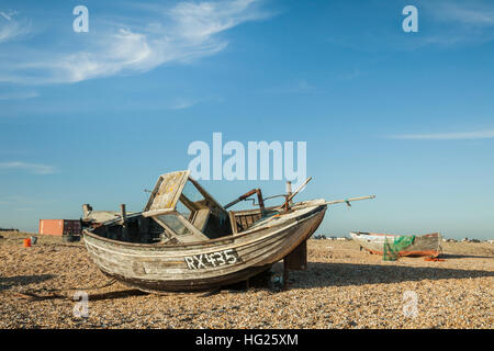 Pomeriggio invernale a Dungeness capezzagna, Kent, Inghilterra. Foto Stock