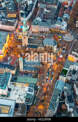 Foto aerea, mercato di Natale presso la chiesa Reinoldi, Ev. Parrocchia Santa Maria, Dortmund, Ruhr aeria, Renania settentrionale-Vestfalia Foto Stock