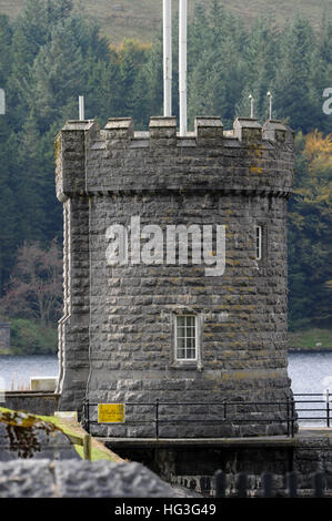 Valvola a torre-Llwyn onn serbatoio del Galles Foto Stock