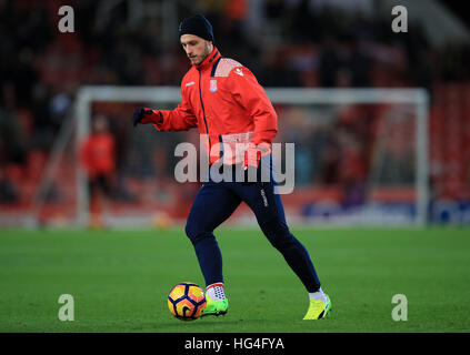 Stoke City's Marko Arnautovic durante il warm up prima della Premier League a Bet365 Stadium, Stoke. Foto Stock