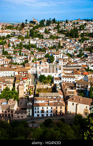 Albaicin dal di sopra, vista dall'Alhambra di Granada, Andalusia, Spagna Foto Stock