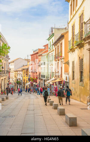 Street Cuesta de Gomerez vicino al Alhambra di Granada, Spagna Foto Stock