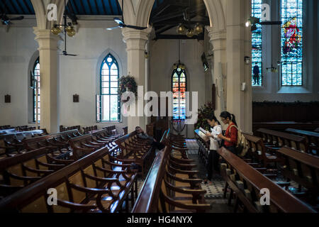 Hong Kong. 03 gen 2017. La Cattedrale di San Giovanni si trova nel centro di Hong Kong. Esso è il più antico sopravvissuto Western edificio ecclesiastico di Hong Kong e il suo primo servizio domenicale è il 11 marzo 1849. © Chan Hei Long/Pacific Press/Alamy Live News Foto Stock