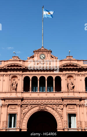 Balcone Della Casa Rosada reso famoso da Evita Peron, Plaza de Mayo, Buenos Aires, Argentina, Sud America Foto Stock