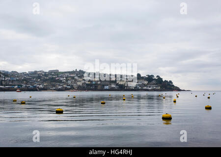 Villaggio costiero di Polruan opposta a Fowey in Cornovaglia Foto Stock