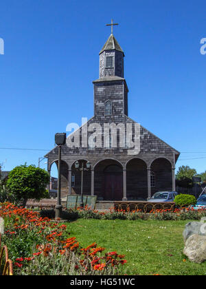 Vista esterna. La Chiesa di Santa Maria di Loreto, Achao, Quinchao isola fu costruito nel 1730 e dichiarato monumento nazionale del Cile nel 1951. Il Woo Foto Stock