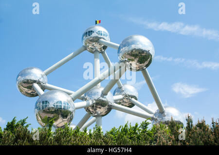 Bruxelles, Belgio - 13 Maggio 2016: Atomium, l'edificio di Bruxelles originariamente costruito per Expo 58, 1958 Bruxelles Fiera Mondiale Foto Stock