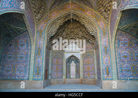 Fine del XIX secolo il tiling a Nasir al Molk moschea, Shiraz, Iran, Medio Oriente Foto Stock