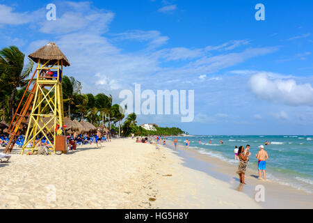 Spiaggia in Riviera Maya, vicino a Playa del Carmen, Messico Foto Stock