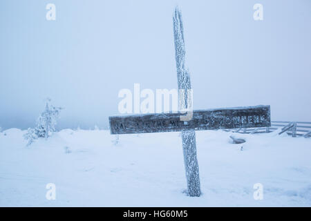 Temperature si situava attorno a -5 gradi centigradi nella Salla, Finand questa mattina, sabato 24 dicembre. Foto Stock