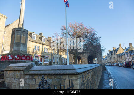 Chipping Campden high street in inverno, in questo Incantevole Cotswolds città mercato nel Gloucestershire,Inghilterra Foto Stock