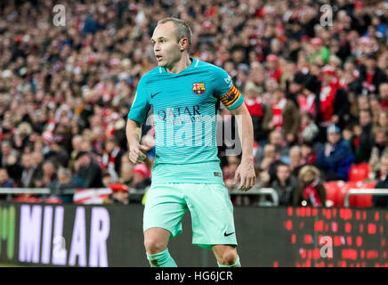 Bilbao, Spagna. 5 gennaio 2017. Andres Iniesta (Mildfierder, FC Barcelona) durante la partita di calcio spagnolo di Coppa del Re tra Athletic Club e FC Barcellona a Stadio di San Mames su Gennaio 5, 2017 a Bilbao, Spagna. ©David Gato/Alamy Live News Foto Stock