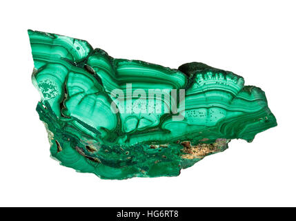 Malachite lucidata (Cu2CO3(OH)2) pietra isolato su sfondo bianco Foto Stock