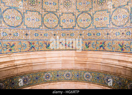 Dettagli dell'ornato soffitto in mosaico lobby della peculiare Woolworth Building di New York progettato dall architetto Cass Gilbert Foto Stock