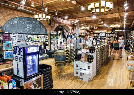 New York City, NY NYC Manhattan, Chelsea Market Wine Vault, negozio di vendita di vendita al dettaglio negozio di vendita di vendita di vino interno Foto Stock