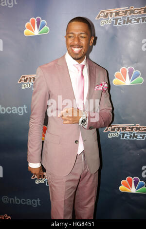 Nick Cannon arriva in America's Got Talent stagione 10, Live dei cicli di votazione Kick-off Show. Foto Stock