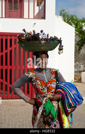 Capo Verde donna in abito tradizionale Foto Stock