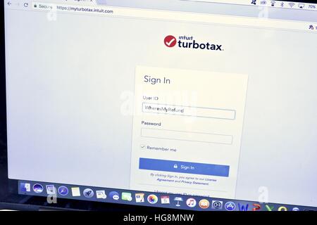 Un Apple Macbook Pro con il turbo imposta sito web visualizzato sullo schermo Foto Stock