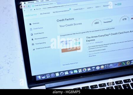 Il Karma di credito sito Web la visualizzazione del credito al consumatore cliente Foto Stock
