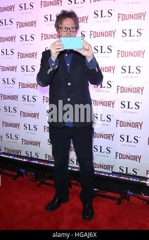 Las Vegas, Nevada, Stati Uniti. 6 gennaio 2017. 6 gennaio 2017 - Las Vegas, Nevada - Dana Carvey. Jon Lovitz e Dana Carvey si riunirono alla Foundry di Las Vegas. Credito fotografico: MJT/AdMedia © Mjt/AdMedia/Alamy Live News Foto Stock