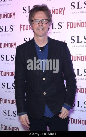 Las Vegas, NV, Stati Uniti d'America. Il 6 gennaio, 2017. Dana Carvey presso gli arrivi per ricongiungimento residenza presso la fonderia, SLS Las Vegas, Las Vegas, NV Gennaio 6, 2017. © MORA/Everett raccolta/Alamy Live News Foto Stock