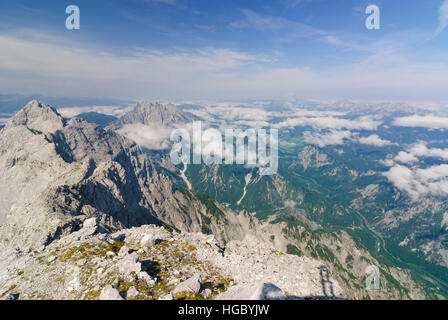 Parco Nazionale Gesäuse: vista dall'Hochtor (2369m) verso il Großer Ödstein e la Vallata dell'Enns, Gesäuse, Steiermark, Stiria, Austria Foto Stock