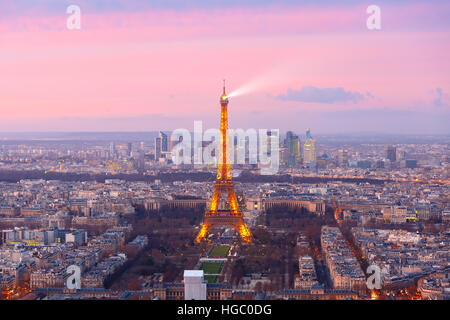 Vista aerea della Torre Eiffel a Parigi, Francia Foto Stock