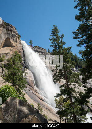 Nevada Falls visto di lato Foto Stock