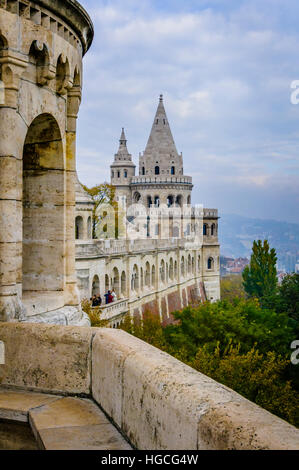 Bastione del Pescatore è il neo-gotico struttura costruita sulla collina del castello sul lato Buda di Budapest, Ungheria. Foto Stock