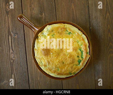 Tarta de seso - Carni bovine brain torta in cucina colombiana. Foto Stock