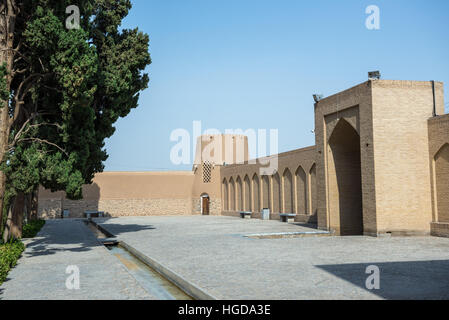 Uno dei cancelli nel più antico giardino persiano in Iran denominata Fin Giardino (Bagh-e FIN), che si trova nella città di Kashan Foto Stock