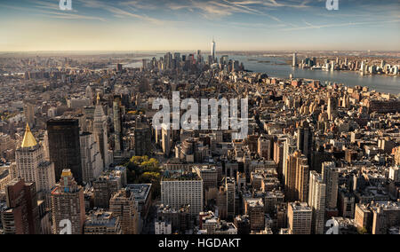 Vista verso sud per la Freedom Tower in Manhattan inferiore Foto Stock