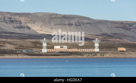 Spitsbergen, Svalbard, Kongsfjord, Ny Alesund, stazione di ricerca Foto Stock