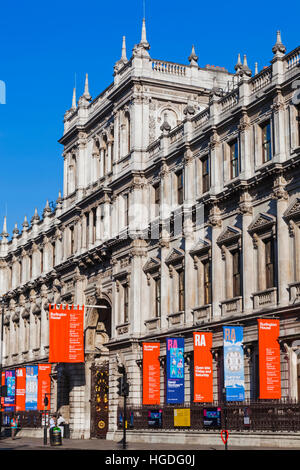 Inghilterra, Londra, Piccadilly, Burlington House, l'Accademia Reale delle Arti Foto Stock