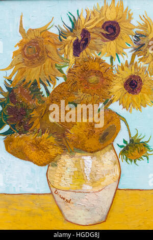 In Germania, in Baviera, Monaco di Baviera, il nuovo Museo Pinacoteca (Neue Pinakothek), Pittura intitolato "unflowers' (Sonnenblumen) di Vincent van Gogh del 1888 Foto Stock