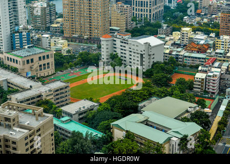 Vista aerea della città di Kaohsiung comune speciale della Repubblica di Cina in Taiwan, Asia Foto Stock