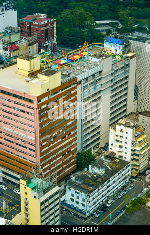 Vista aerea della città di Kaohsiung comune speciale della Repubblica di Cina in Taiwan, Asia Foto Stock