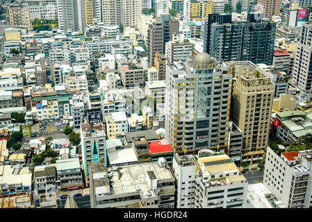 Vista aerea della città di Kaohsiung comune speciale della Repubblica di Cina in Taiwan, Asia Foto Stock