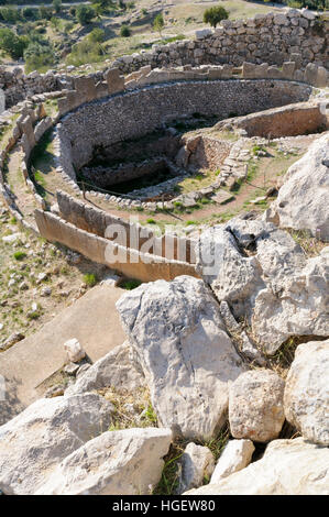 Grave un cerchio nel cimitero della cittadella, Micene, Peloponneso, Grecia Foto Stock