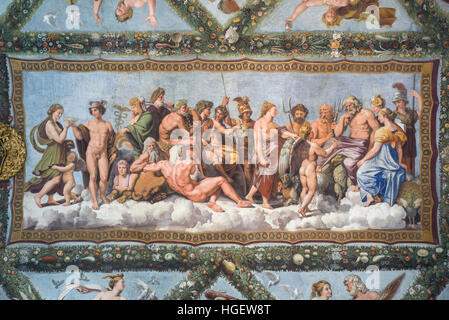 Roma. L'Italia. Villa Farnesina. Il Consiglio degli Dèi affresco di Raffaello e la sua officina, 1518. Foto Stock