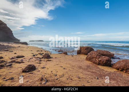 Cercato Legzira belle spiagge sulla costa del Marocco Foto Stock