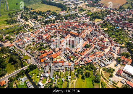 Vista aerea, Neukalen Town Center, Meclemburgo Lake Plateau, Meclemburgo-Pomerania Occidentale, Germania Foto Stock