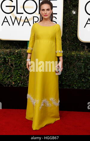 Beverly Hills, noi. 08 gen 2017. Natalie Portman arriva al 74Annuale di Golden Globe Awards, Golden Globes, in Beverly Hills Los Angeles, Stati Uniti d'America, il 08 gennaio 2017. Foto: Hubert Boesl foto: Hubert Boesl//dpa/Alamy Live News Foto Stock