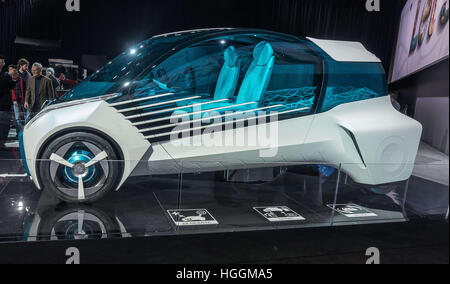 Detroit, STATI UNITI D'AMERICA. Il 9 gennaio, 2017. Una TOYOTA FCV PLUS concept car stupisce al North American International Auto Show 2017 a Detroit, MI. © via ZUMA filo/filo di Zuma/Alamy Live News Foto Stock